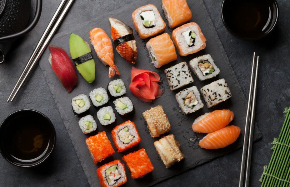 Duży zestaw sushi