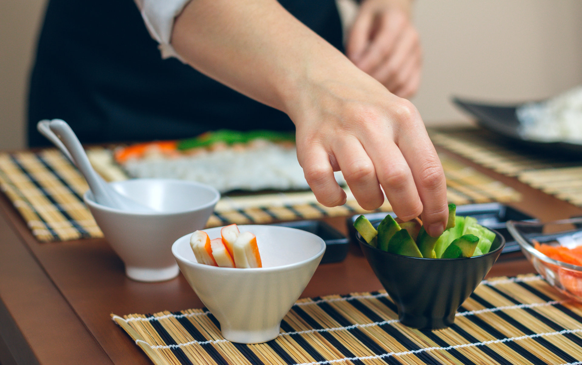 Czy musisz być po szkole gastronomicznej, aby prowadzić franczyzę sushi?